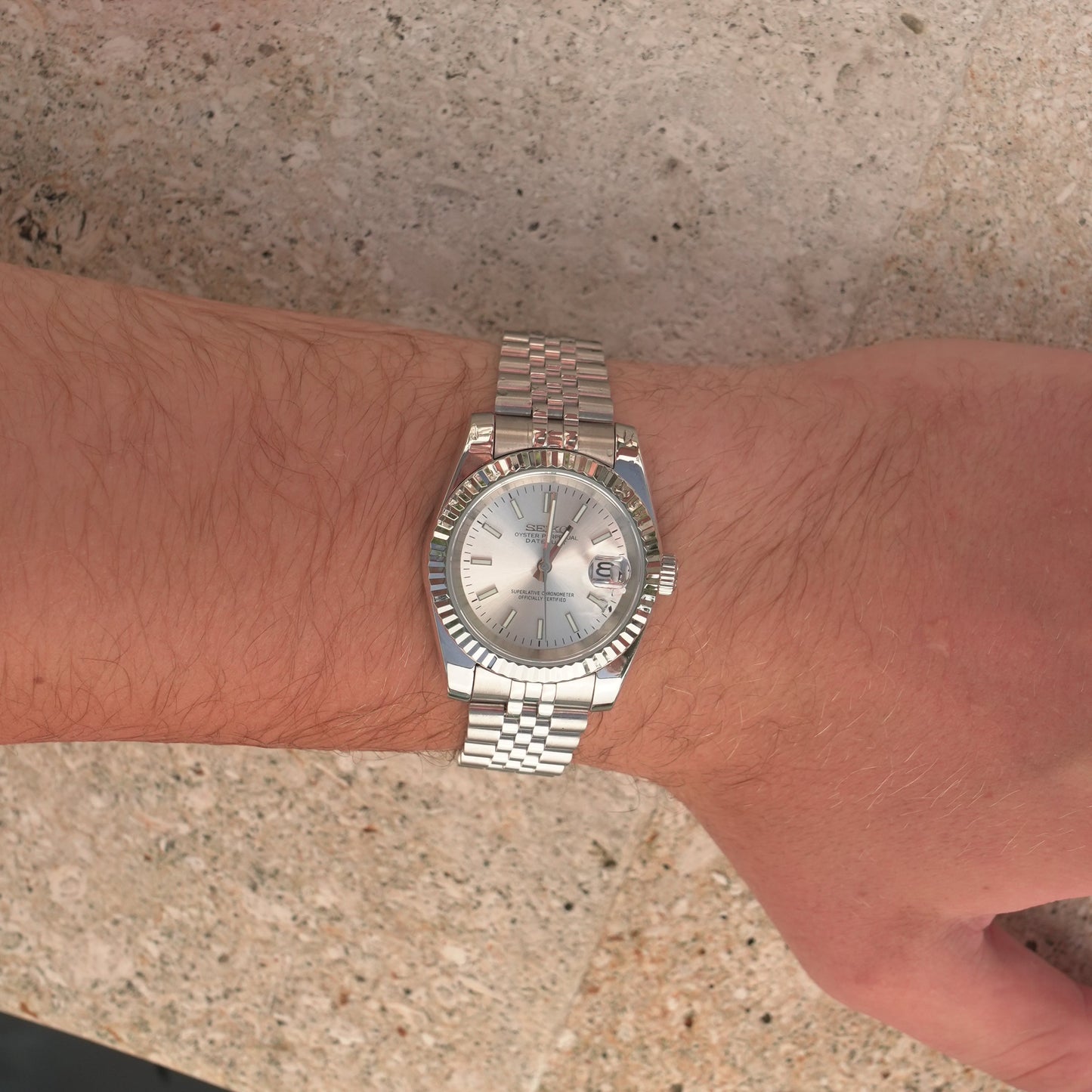Seikojust︱Hvid
