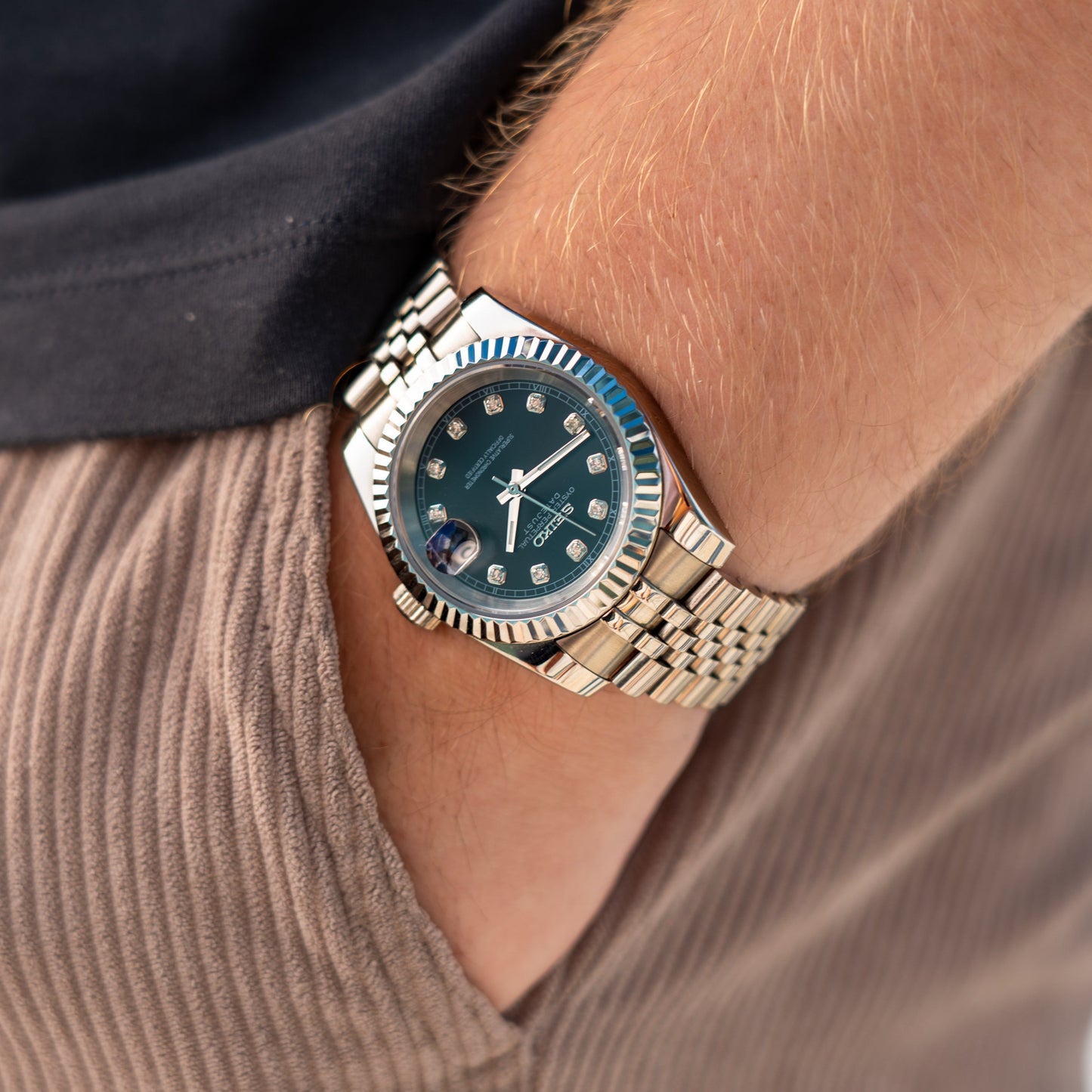 Seikojust Sort Diamant