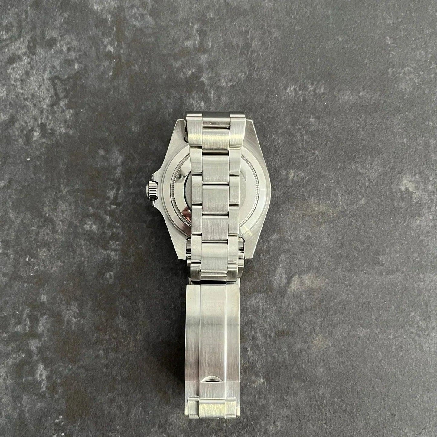 Explorer ll GMT
