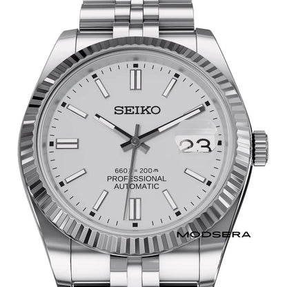 Seikojust︱Hvid